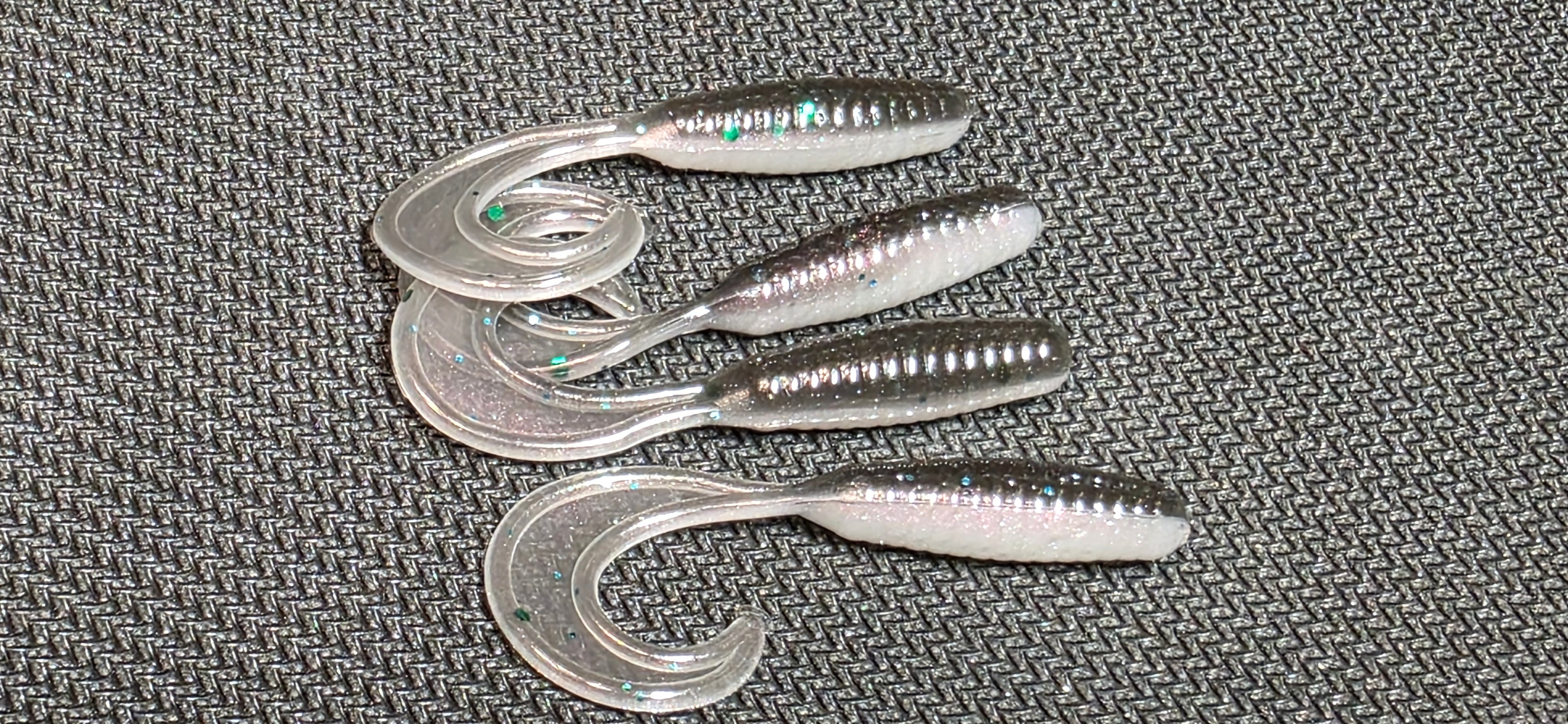 2' Curl Tail Grub 10ct
