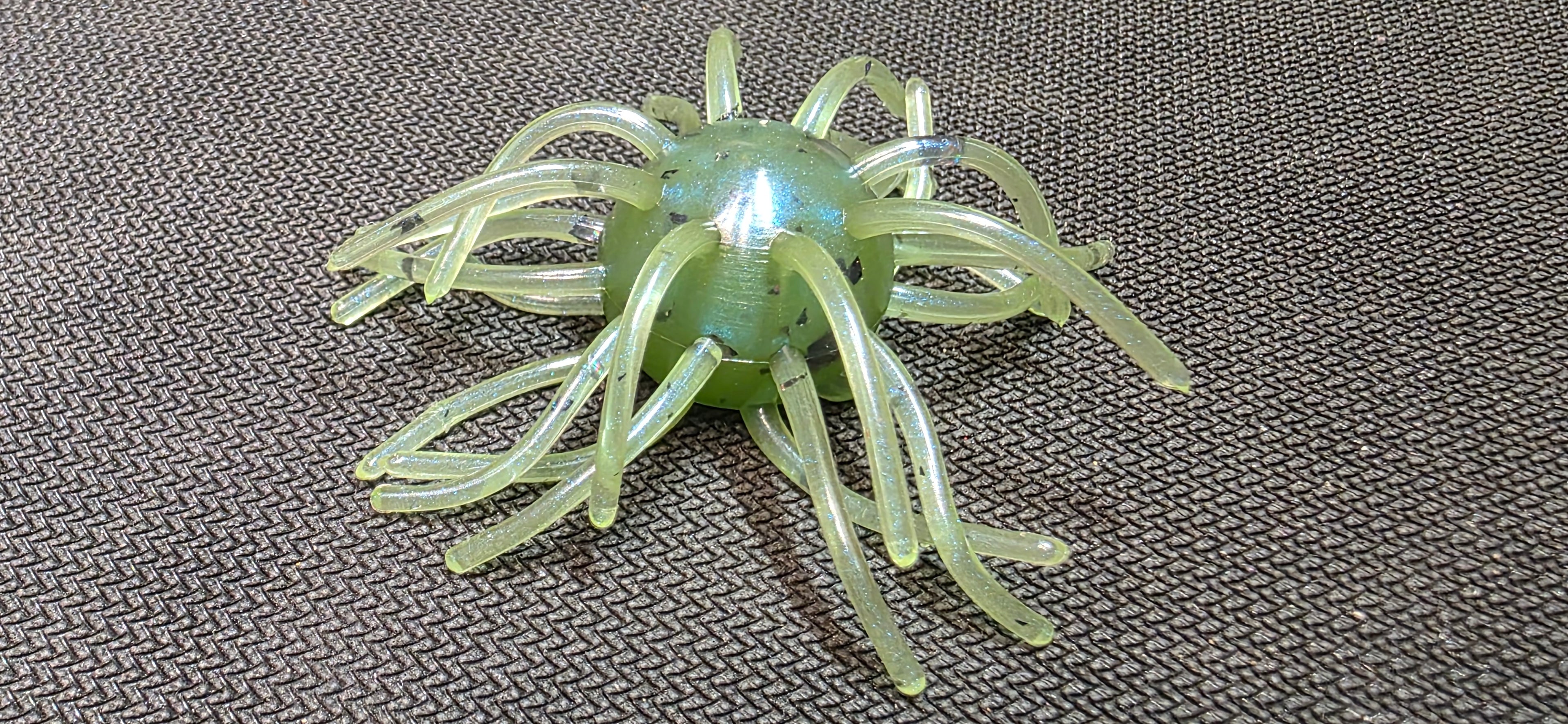 2.5" Fuzzy Ball 4ct